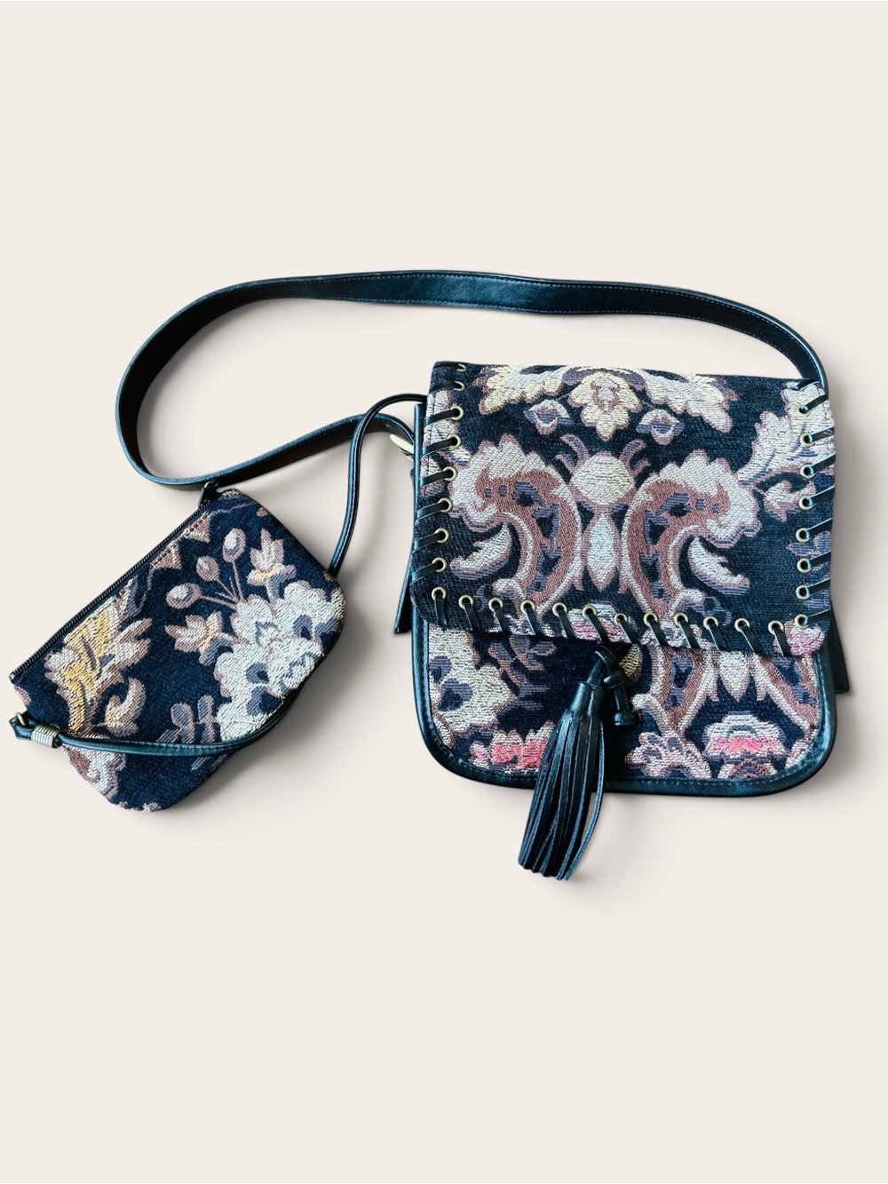 Tapestry-Pattern Crossbody Bag with Tassel - Navy Floral